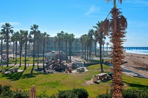 Imperial Beach Club 204