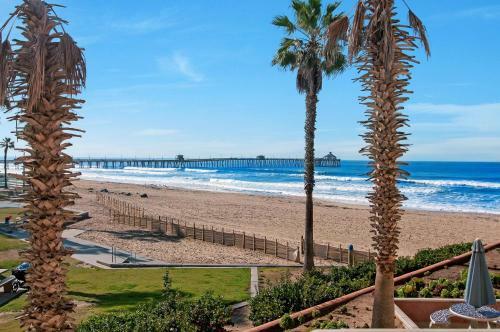 Imperial Beach Club 204