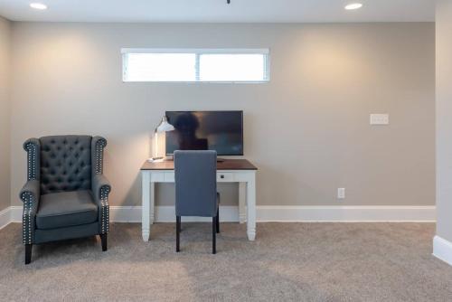 4 Bed 4 Bath Home In Indianapolis