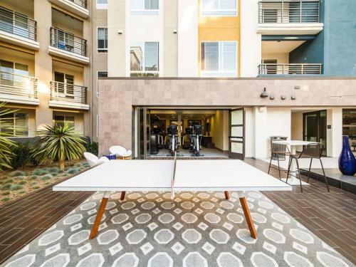 Derian Apartment #873929 Apts