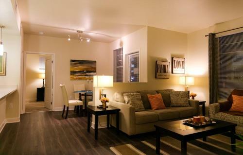 Jamboree Apartment #873907 Apts