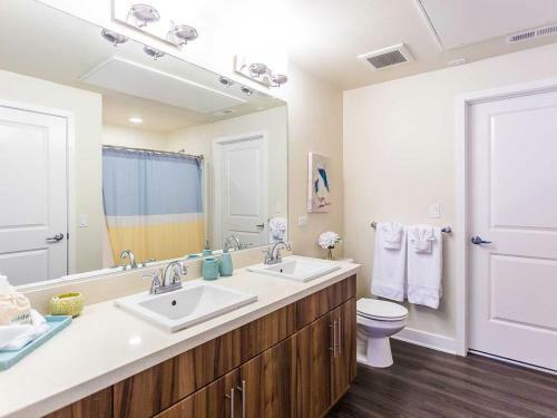 Jamboree Apartment #873928 Apts
