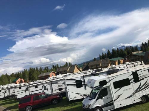 Bonfire Rv Resort Deluxe Suite