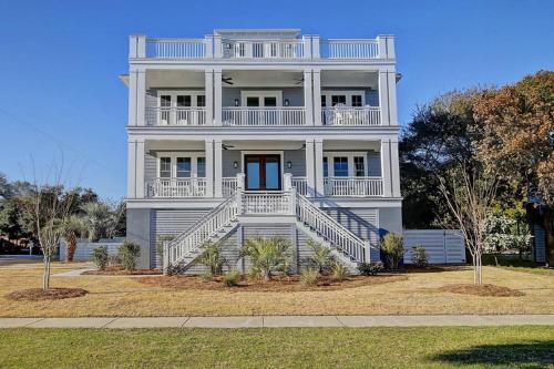 2301 Palm Boulevard Home