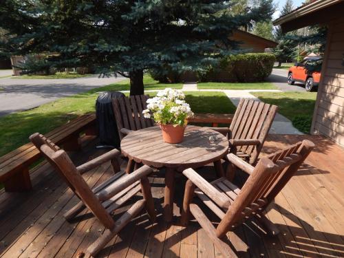 Golf Creek 21 2 Bedroom Condo