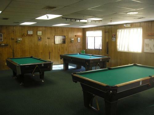 Pio Pico Camping Resort Two-bedroom Cabin 12