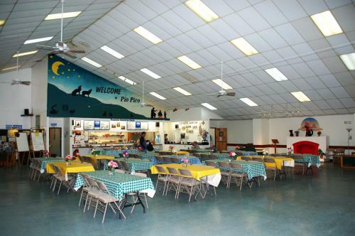 Pio Pico Camping Resort Two-bedroom Cabin 12