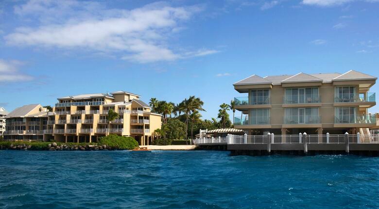 Hotel Pier House Resort And Caribbean Spa
