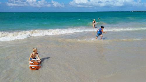 3br Condo On Beautiful Kailua Beach
