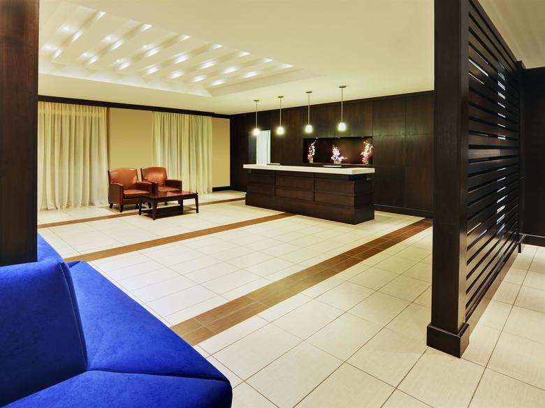 Hotel Four Points By Sheraton Toronto Mississauga