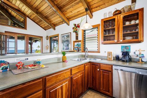 Kahalu'u Hale Home