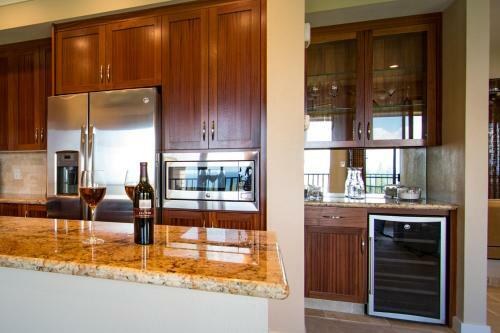 Kapalua Golf Villa 25v2 Gold Ocean View