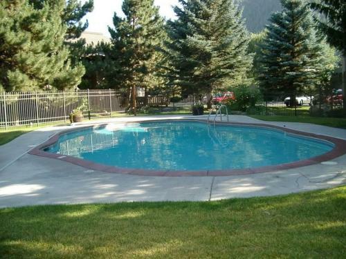 Sun Valley Condo 102