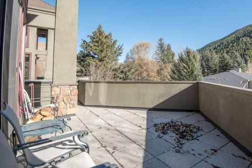 Sage Road Duplex Beautiful Views In Warm Springs