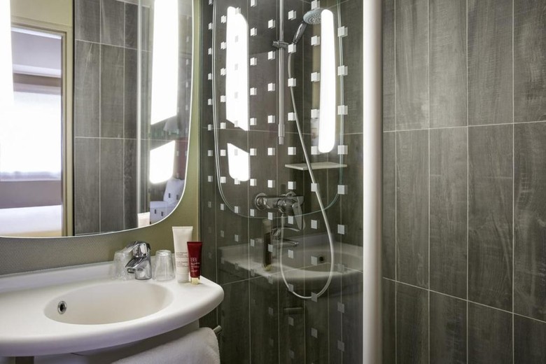 Hotel Ibis Paris Canal Saint Martin