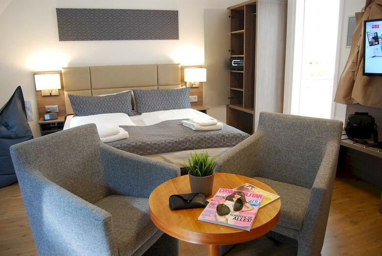 Dom Hotel Am R�merbrunnen