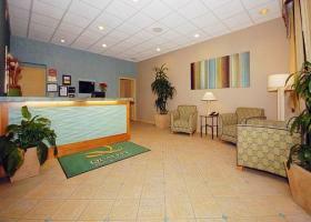 Hotel Quality Inn & Suites