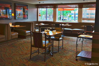 Atrium Hotel