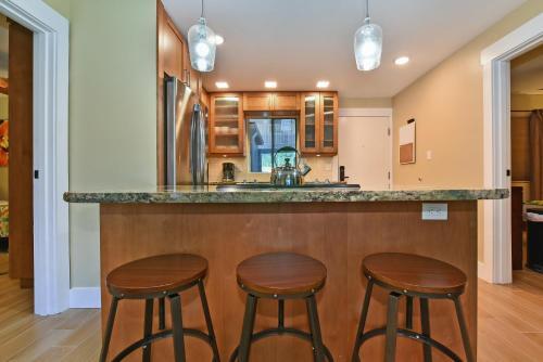 Apartamento Pacific Shores B102 Condo