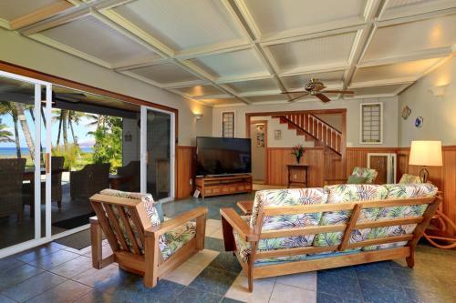 Halama Hale - Four Bedroom Home