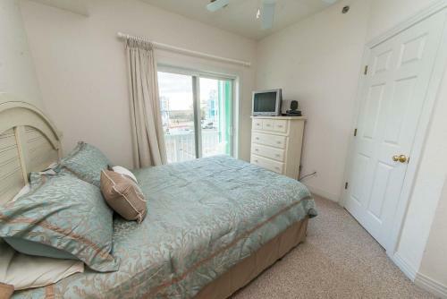 Bermuda Bay Condo "wright Stuff"