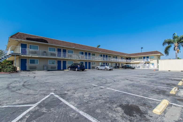 Hotel Motel 6 Ontario Airport