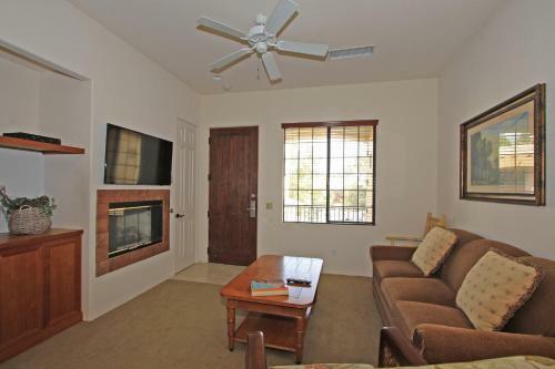 1 Bedroom Condominium In La Quinta, Ca (#clr105)