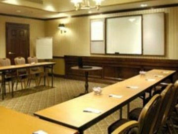 Hotel Hampton Inn Hartford-airport, Ct