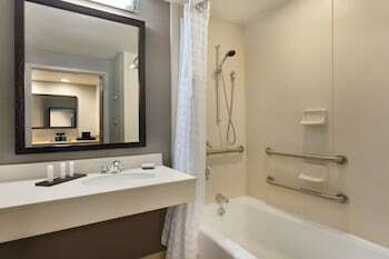 Embassy Suites Northwest Arkansas - Hotel, Spa & Convention