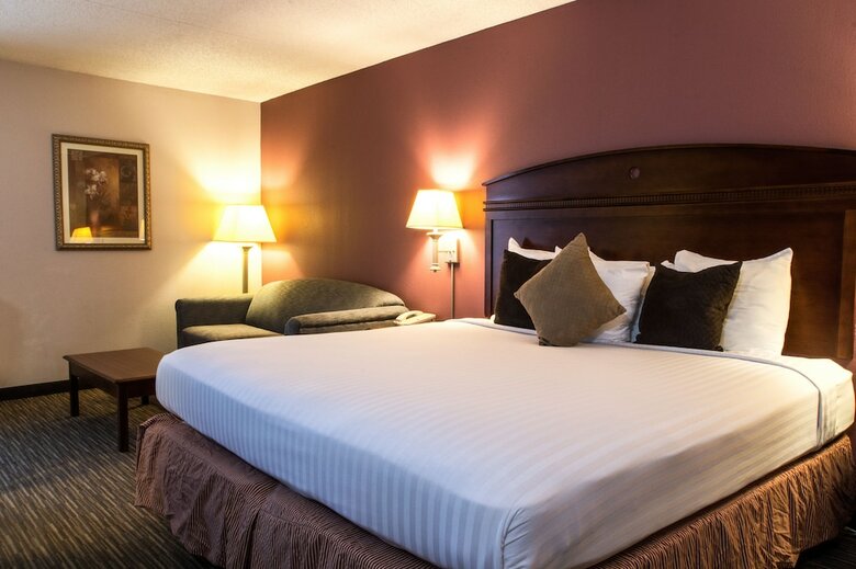 Greenstay Hotel And Suites