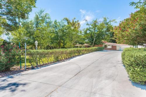 Villa Sabrina - Property On Over 1 Acre