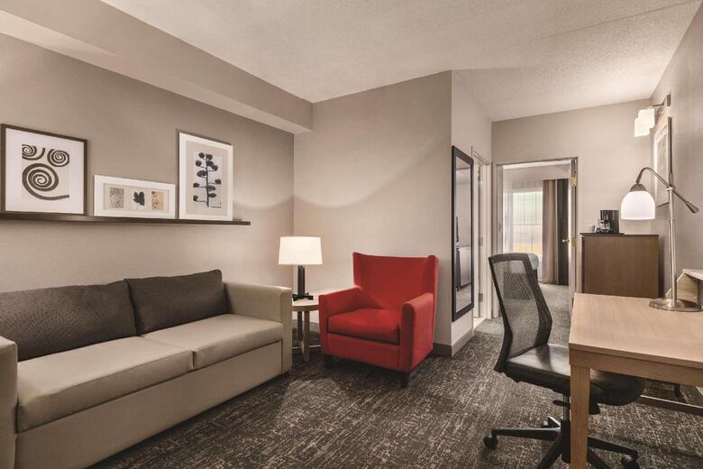 Hotel Country Inn & Suites