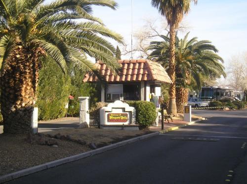 Las Vegas Camping Resort Cabin 3