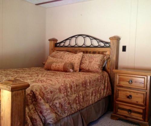 Hanna Creek Lodge
