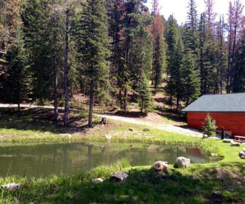 Hanna Creek Lodge