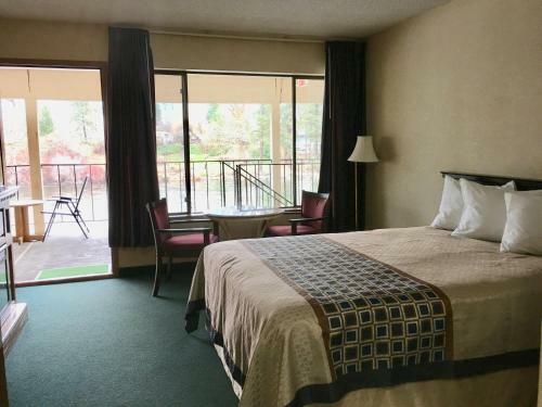 Motel River's Edge Lodge
