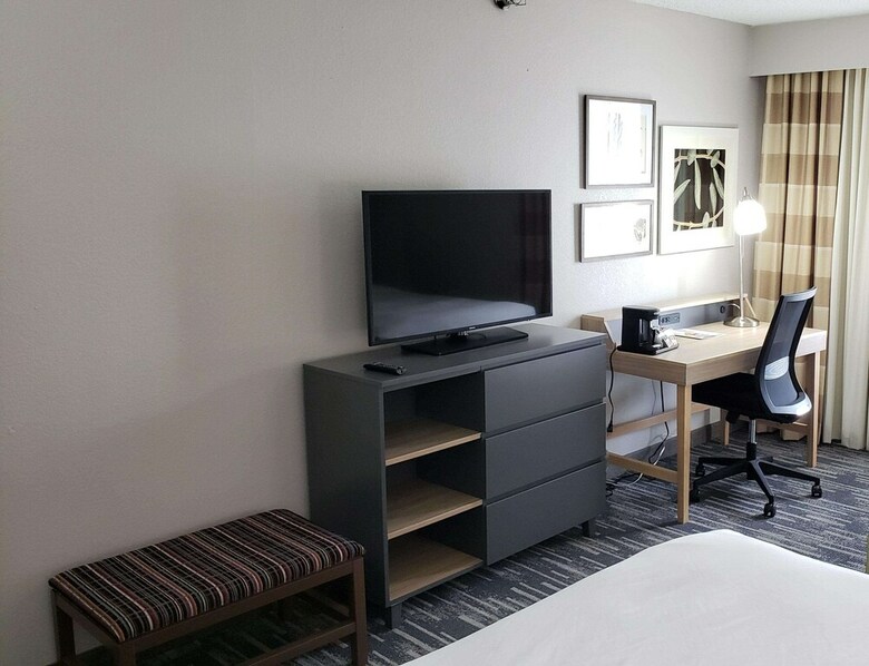Lincoln Heights Hotel � Lincoln Airport