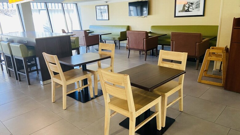 Lincoln Heights Hotel � Lincoln Airport