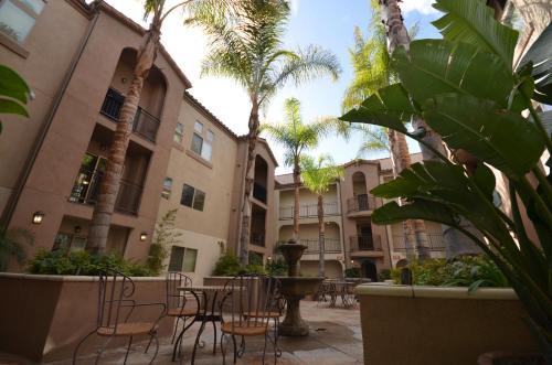 Perfect Apartment 2bd/2bth Free Parking