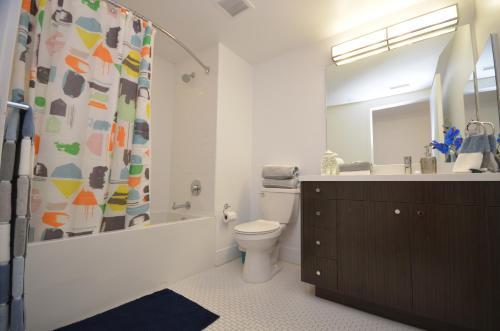 Perfect Apartment 2bd/2bth Free Parking
