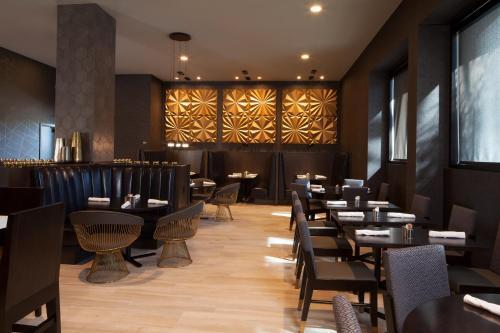 H Hotel Los Angeles, Curio Collection By Hilton