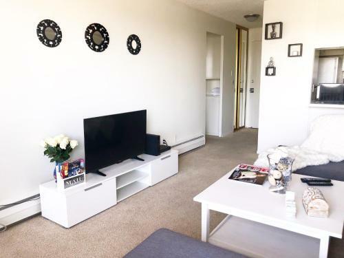 Amazing Apartment In Santa Monica