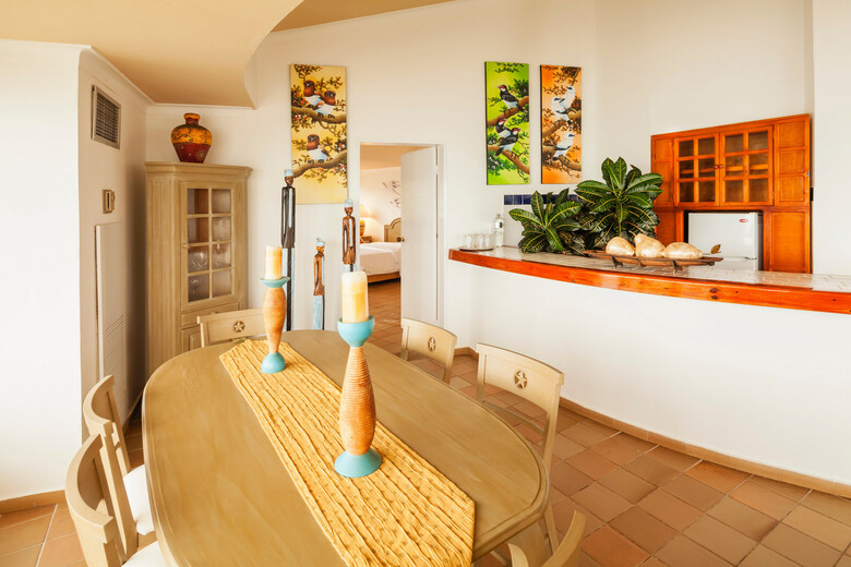 Hotel Decameron Aquarium All Inclusive