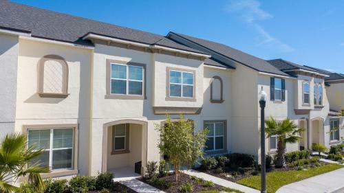 Gorgeous 3 Bd Home W/ Pool And Surf Park @ Solara Resort