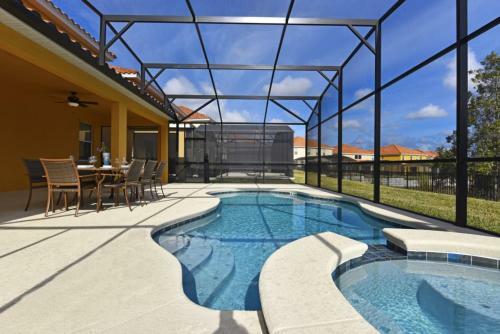Six-bedroom Cabello Villa #411