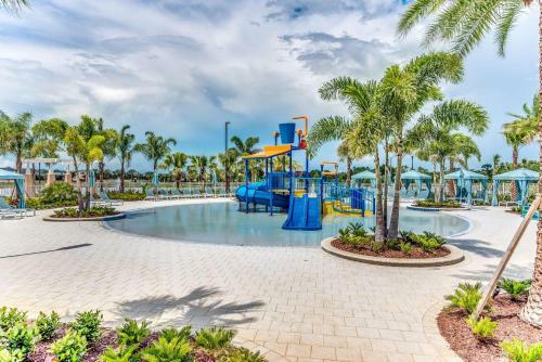 1570 Carey Palm Circle