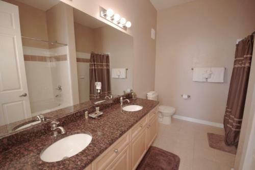 Two-bedroom Terrace Bunkin Apartment