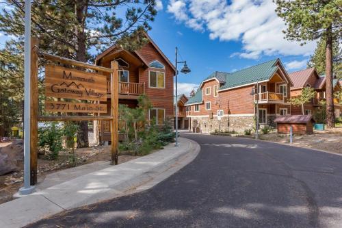 Mammoth Gateway Village # 11