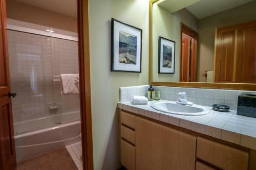 Apartamento Snowcreek V #927 Condo