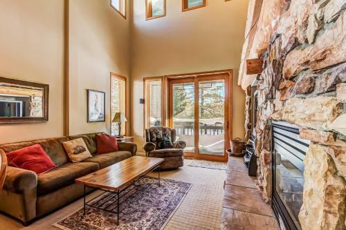 Mammoth Green Condos